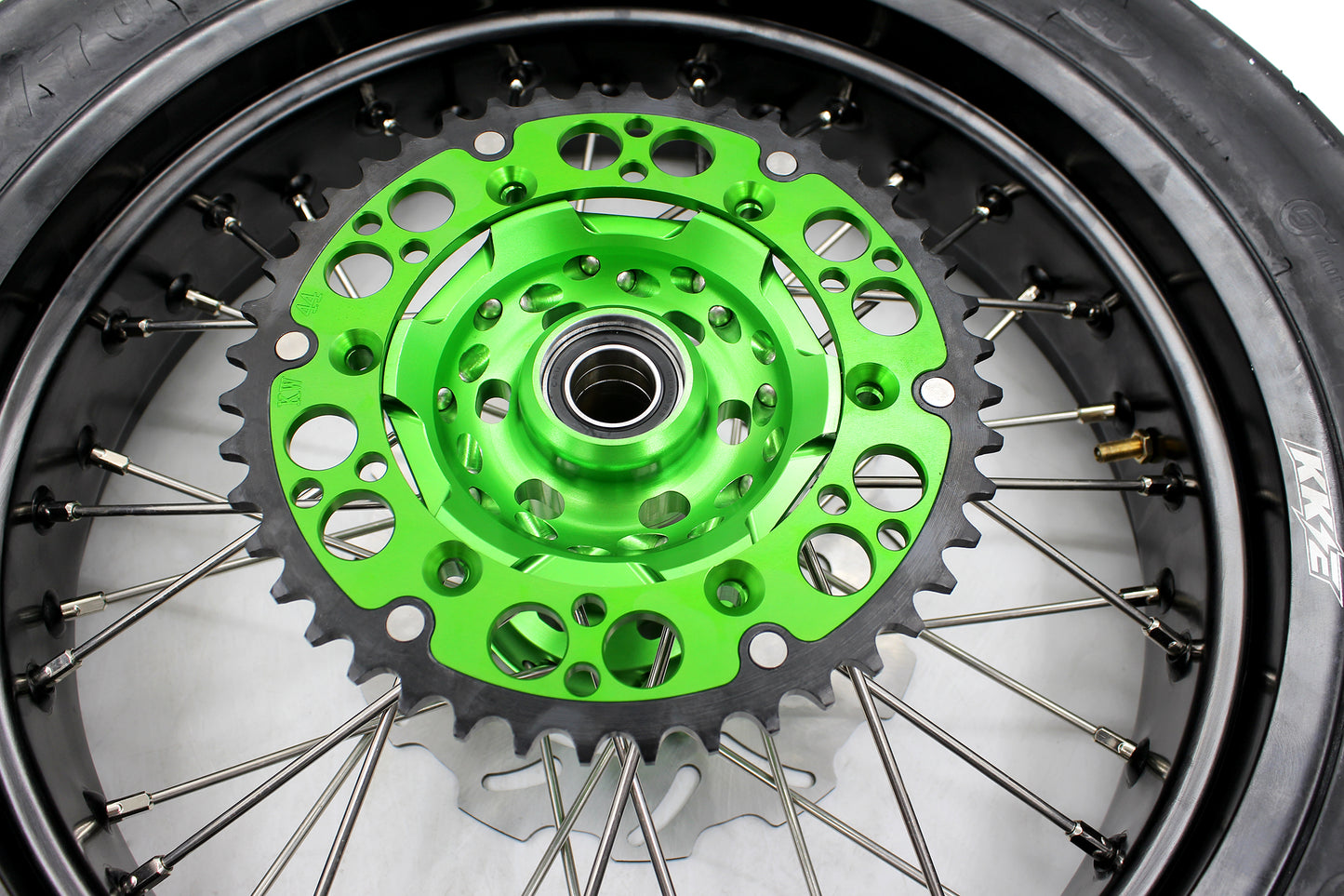 KKE 17inch KX450 KX450X KX250F 2020 KX450F 2019-2021 KX450 2019-2023 For KAWASAKI Supermoto Rims CST Tires Green